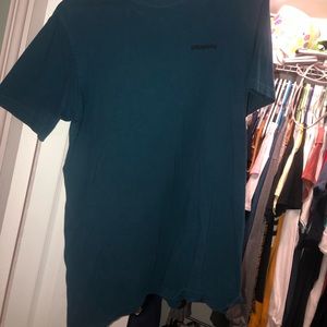 Navy patagonia t-shirt